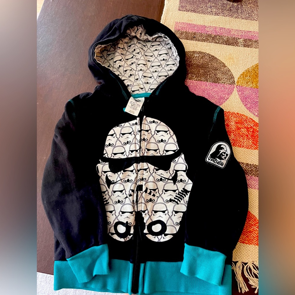 Boys Authentic Disney Star Wars Darth Vader sweatshirt 5/6